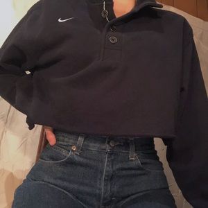CROPPED NIKE QUARTER BUTTON SWEATSHIRT